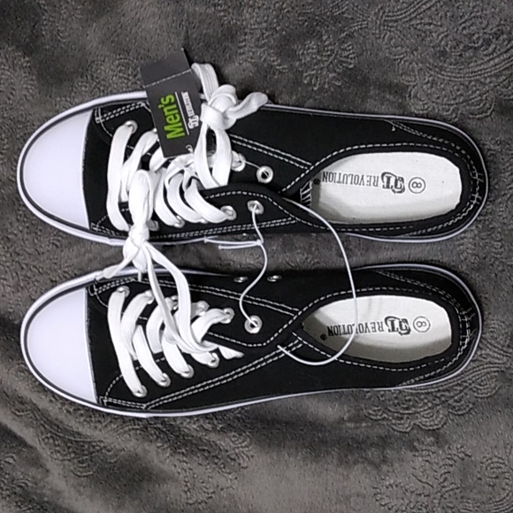 dollar general sneakers